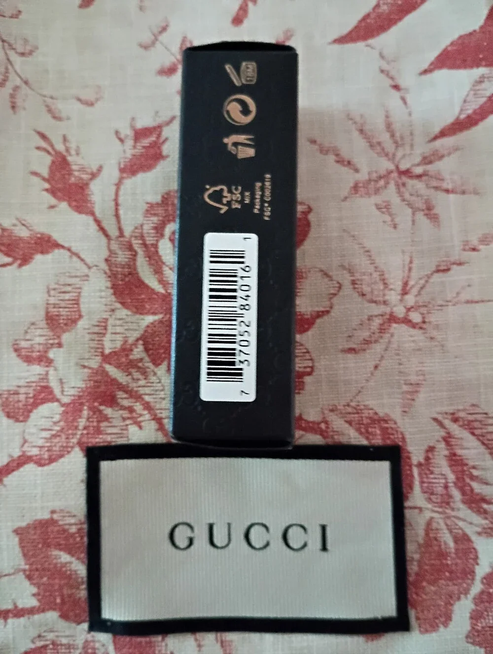 Gucci Lip Luxurious Lipstick - 220 Imperial Red